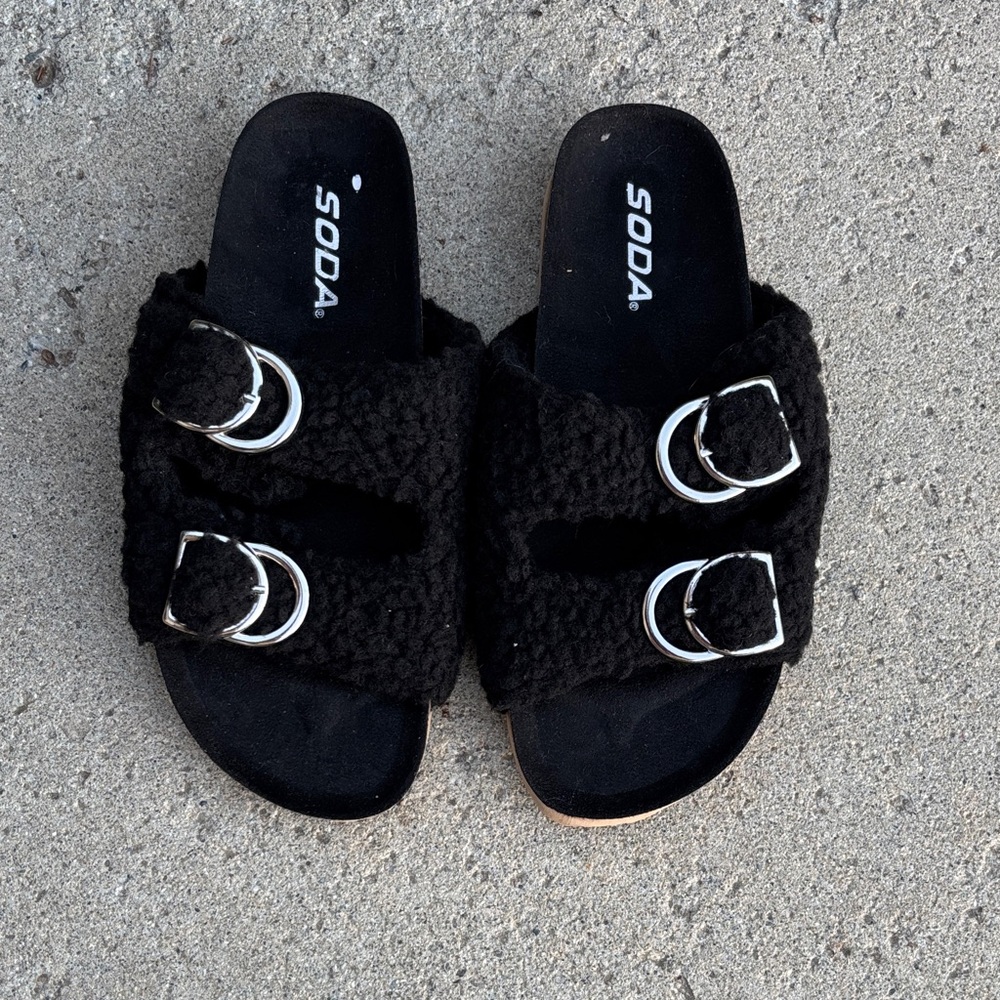 Soda Black Slides‎ with Silver Accents.  New